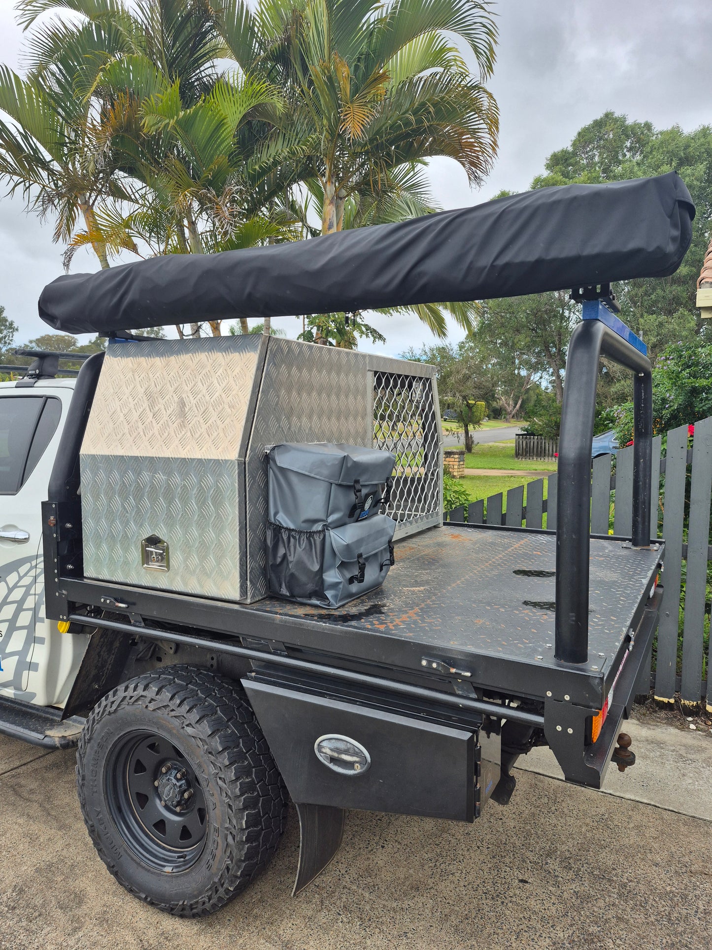 Escape 2m 270PLUS Free Standing Awning