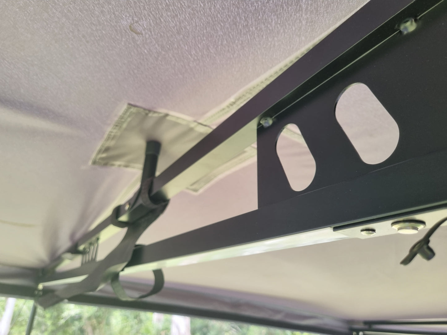 The Escape 180 degree 2m Free Standing Awning