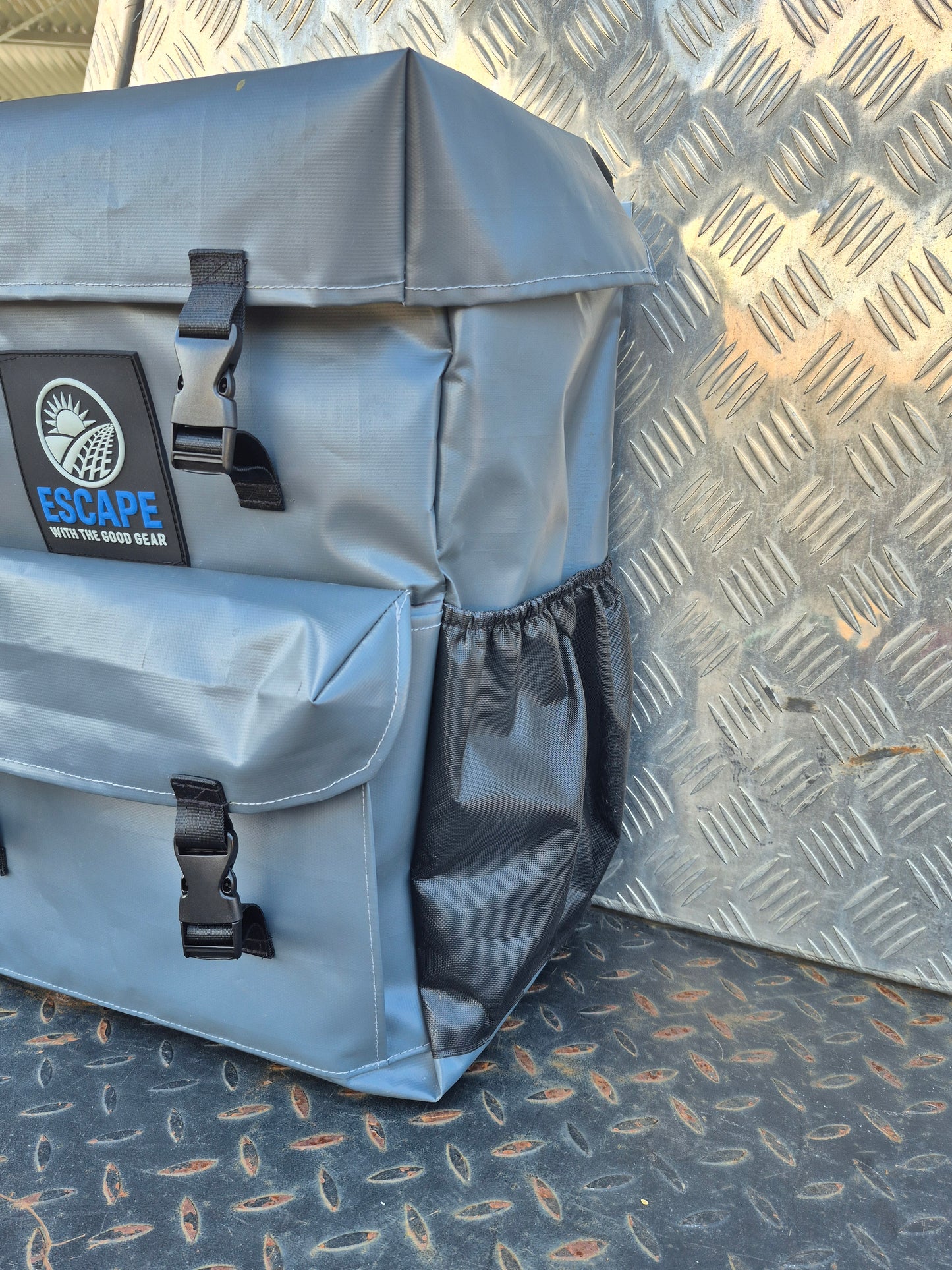 Escape Dirty Gear Bag (Track Mounted)
