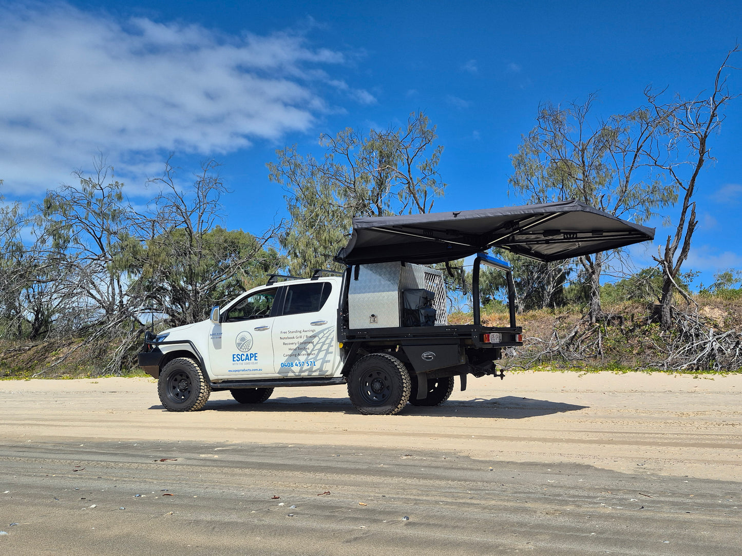 Escape 2m 270 degree Free Standing Awning