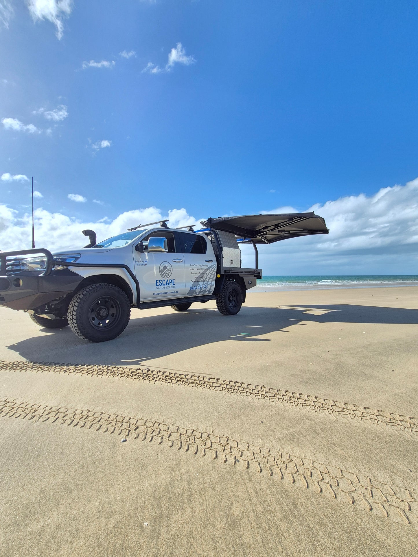 Escape 2m 270 degree Free Standing Awning
