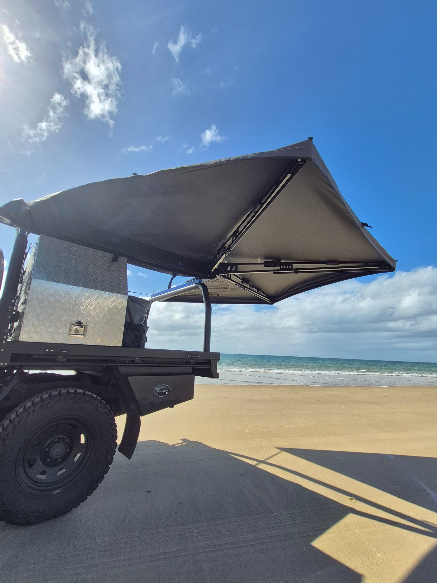 Escape 2m 270 degree Free Standing Awning