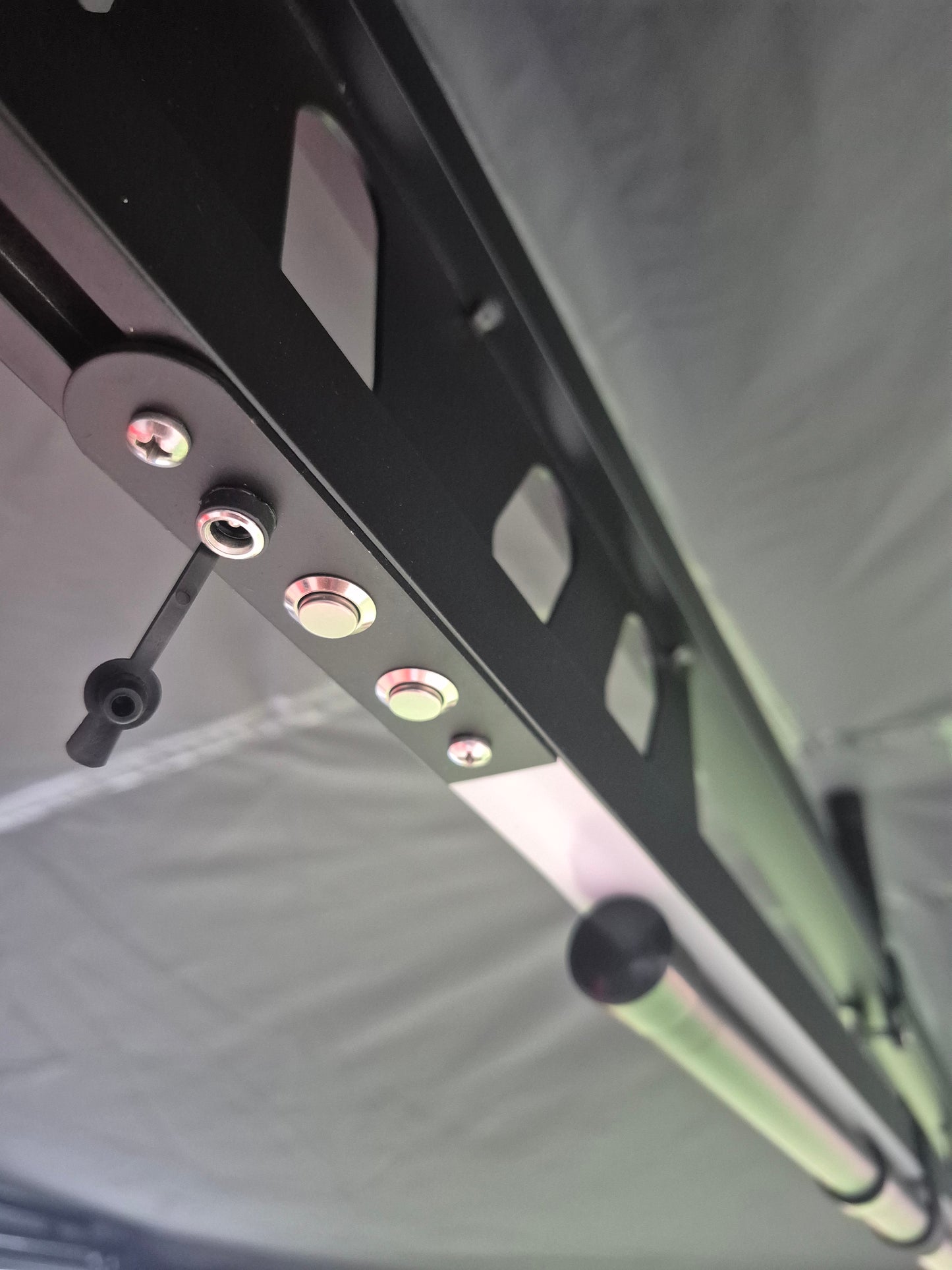 Escape 2m 270PLUS Free Standing Awning